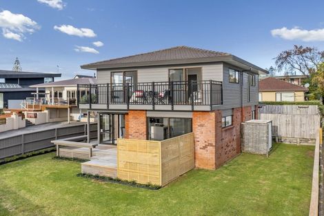 Photo of property in 1/42 Kiwi Esplanade, Mangere Bridge, Auckland, 2022