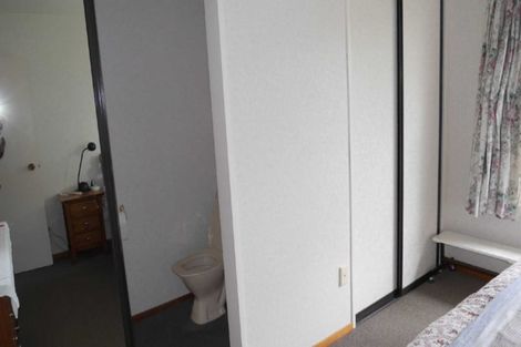 Photo of property in 8 Algie Place, Avonhead, Christchurch, 8042