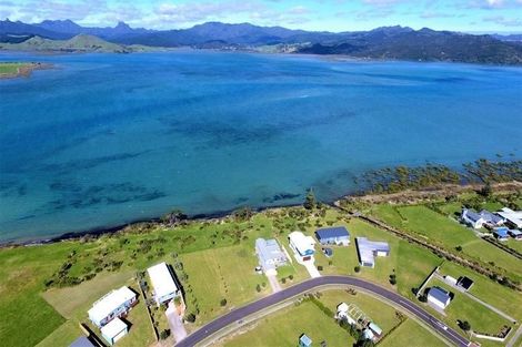 Photo of property in 114 Ti Kouka Crescent, Matarangi, Whitianga, 3592