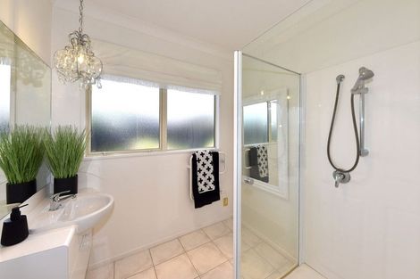 Photo of property in 96a Milns Road, Halswell, Christchurch, 8025