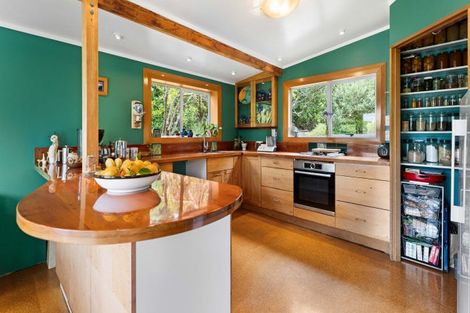 Photo of property in 2447 Port Waikato-waikaretu Road, Waikaretu, Tuakau, 2695