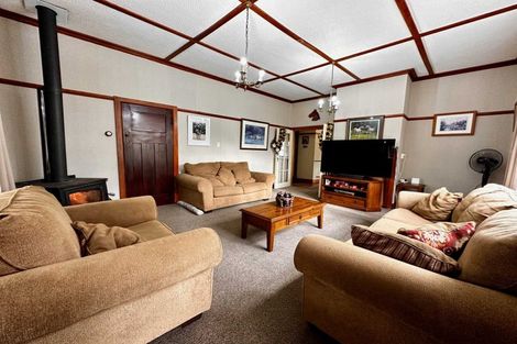 Photo of property in 2204 Cheltenham Hunterville Road, Beaconsfield, Feilding, 4779