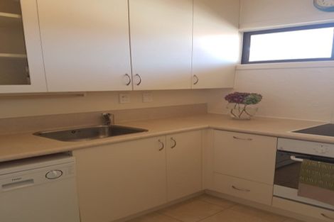 Photo of property in 4 Claremont Grove, Mount Victoria, Wellington, 6011