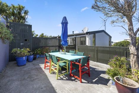 Photo of property in 1/11 Anderson Terrace, Mount Cook, Wellington, 6021