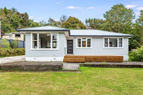 Photo of property in 16 Rintoul Grove, Stokes Valley, Lower Hutt, 5019