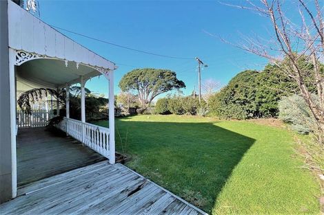 Photo of property in 218 Frankley Road, Frankleigh Park, New Plymouth, 4310