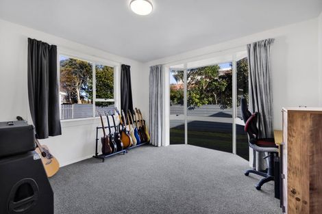 Photo of property in 13 Bridger Place, Eltham, 4322