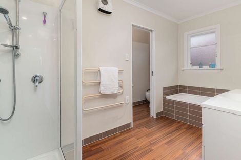 Photo of property in 16 Farrington Avenue, Bishopdale, Christchurch, 8053