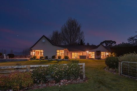 Photo of property in 45 Takapu Road, Manakau, Levin, 5573