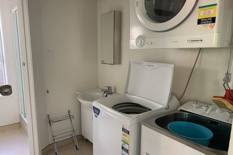 Photo of property in 102 Harbour Terrace, North Dunedin, Dunedin, 9016