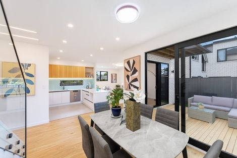 Photo of property in 28b Kereru Street, Henderson, Auckland, 0612