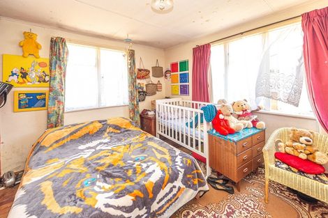 Photo of property in 15 Matipo Street, Castlecliff, Whanganui, 4501