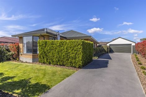 Photo of property in 20 Lowry Avenue, Redwood, Christchurch, 8051