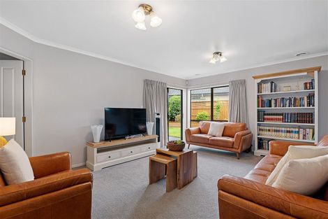 Photo of property in 4 Mccahon Drive, Pukehangi, Rotorua, 3015