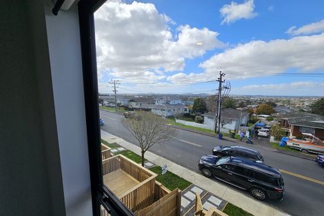 Photo of property in 4a Hepburn Road, Glendene, Auckland, 0602
