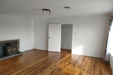 Photo of property in 25 Raglan Street, Mangere East, Auckland, 2024