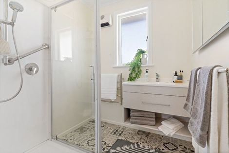 Photo of property in 68 New York Street, Martinborough, 5711