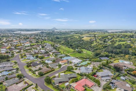Photo of property in 2 Tautara Place, Ohauiti, Tauranga, 3112