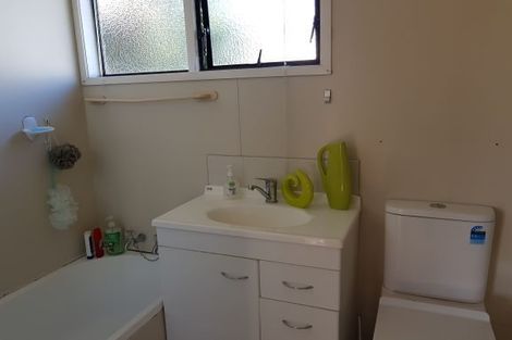 Photo of property in 114 Archers Road, Glenfield, Auckland, 0629