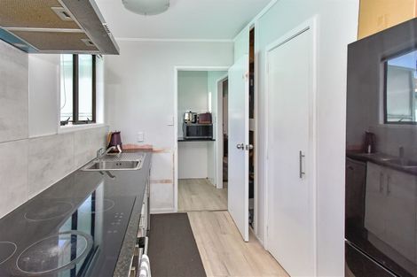 Photo of property in 18 Taitimu Drive, Weymouth, Auckland, 2103