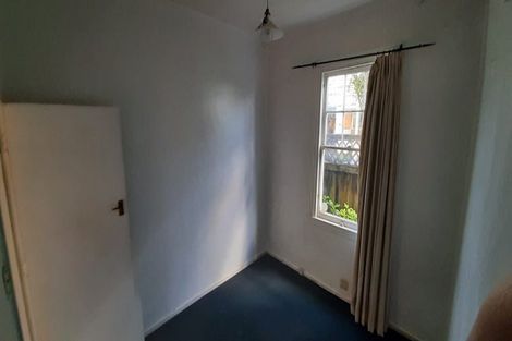 Photo of property in 8 School Road, Morningside, Auckland, 1021