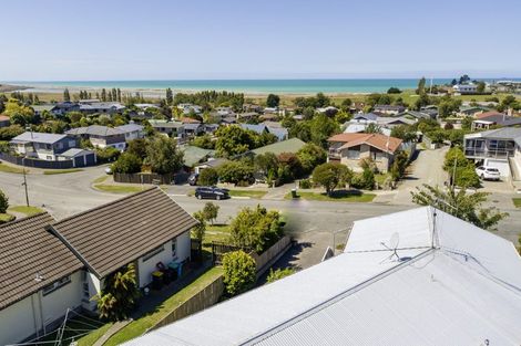Photo of property in 6 Tasman Street, Oceanview, Timaru, 7910