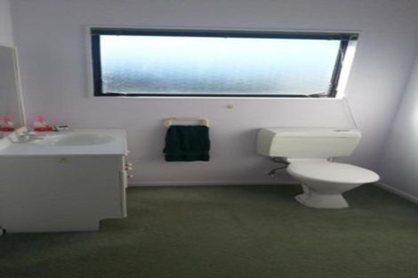 Photo of property in 8 Voyager Way, Whitby, Porirua, 5024