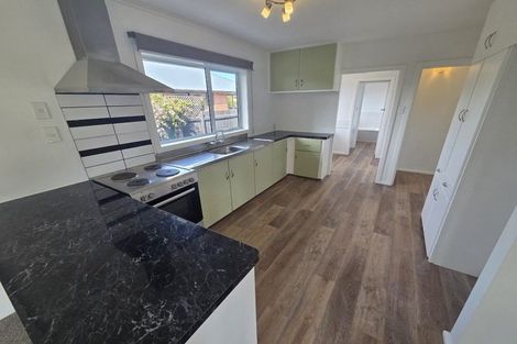 Photo of property in 42 Waratah Street, Avondale, Christchurch, 8061