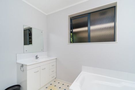 Photo of property in 69 Meridian Grove, Kelvin Grove, Palmerston North, 4414