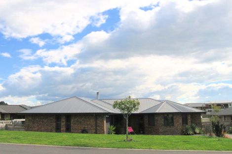 Photo of property in 45 Acornia Close, Ohauiti, Tauranga, 3112