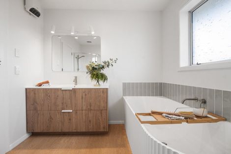 Photo of property in 67 Farquhars Road, Redwood, Christchurch, 8051