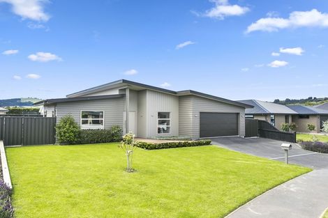Photo of property in 18 Carrick Place, Mosgiel, 9024