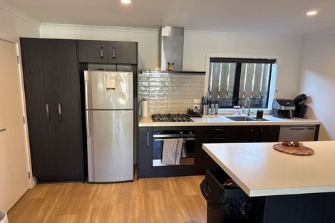 Photo of property in 5/9 Surrey Street, Tawa, Wellington, 5028