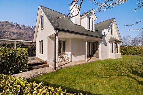 Photo of property in 34 Copper Beech Avenue, Frankton, Queenstown, 9300