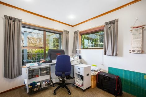 Photo of property in 34 Albatross Close, Whitby, Porirua, 5024