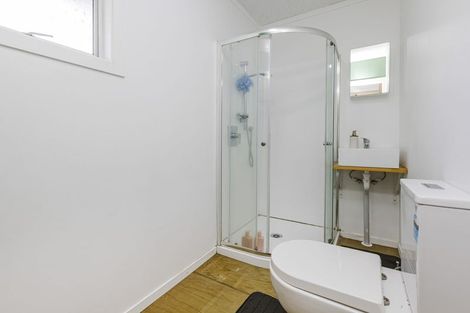 Photo of property in 2/56 Greenhaven Avenue, Opaheke, Papakura, 2113