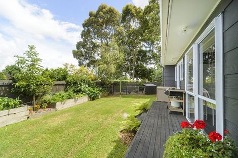 Photo of property in 97 Hillcrest Drive, Kelvin Grove, Palmerston North, 4414