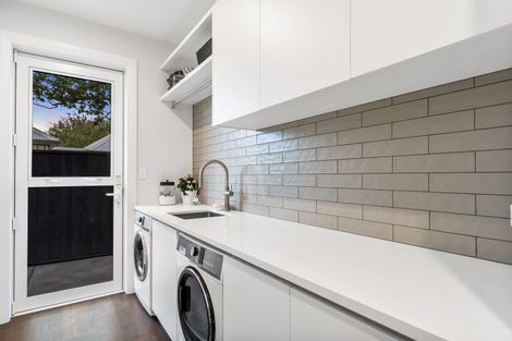 Photo of property in 32 Sandpiper Avenue, Point Wells, 0986