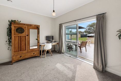 Photo of property in 56 Matai Street, Castlecliff, Whanganui, 4501