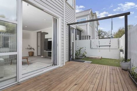 Photo of property in 3 Sanremo Lane, Stanmore Bay, Whangaparaoa, 0932