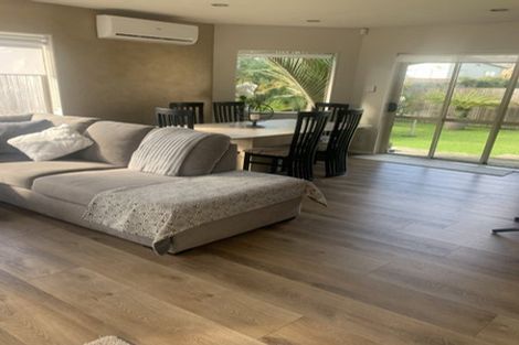 Photo of property in 11a Grainger Road, Te Atatu South, Auckland, 0610