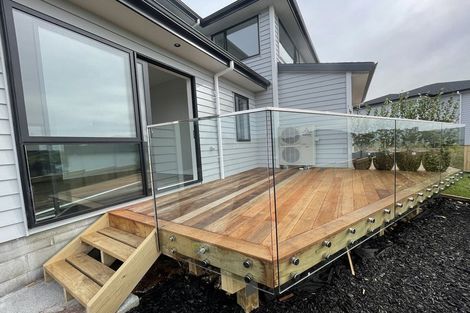 Photo of property in 7 Pepeke Way, Orewa, 0931