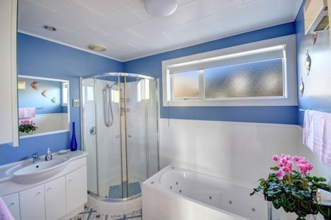 Photo of property in 13 Clyde Street, Kinmont Park, Mosgiel, 9024