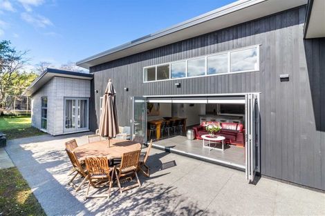 Photo of property in 108 Bryndwr Road, Bryndwr, Christchurch, 8052