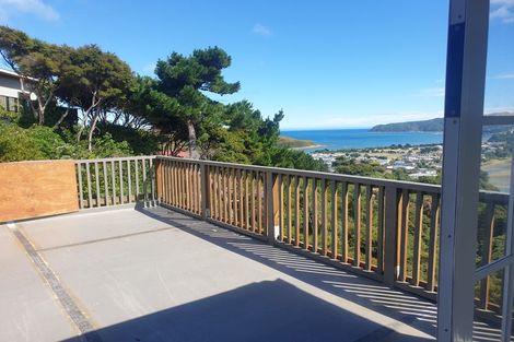 Photo of property in 35 Kahu Road, Paremata, Porirua, 5024