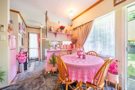 Photo of property in 1/27 Larchmont Grove, Totara Park, Upper Hutt, 5018