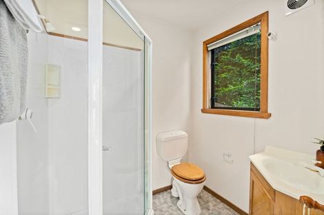 Photo of property in 138a Wynyard Crescent, Fernhill, Queenstown, 9300