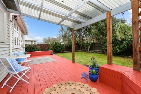 Photo of property in 13 Watts Crescent, Hamilton East, Hamilton, 3216