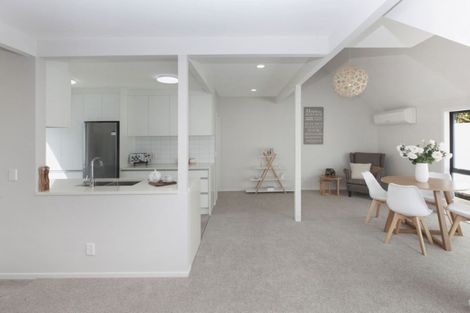Photo of property in 4/140 Office Road, Merivale, Christchurch, 8014