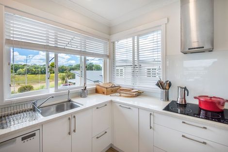 Photo of property in 55 Kawerau Avenue, Devonport, Auckland, 0624